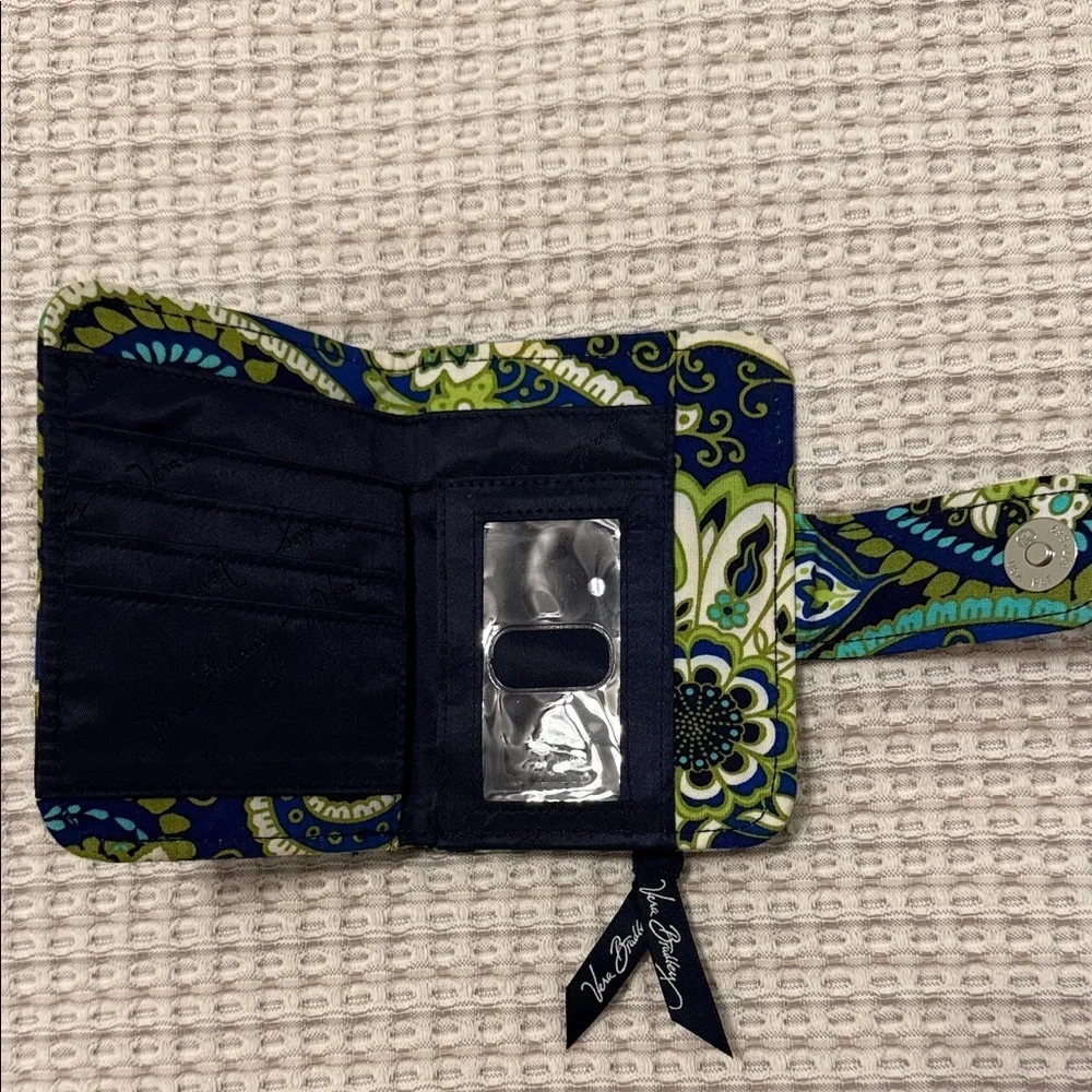 Vera Bradley Rhythm & Blues Snap Wallet Retired Floral Blue Green - Picture 3 of 6